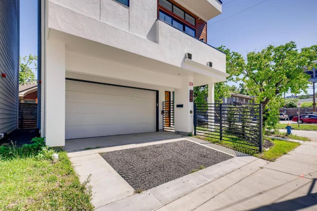 4 Story Home Mins To Downtown Houston With City Views Екстер'єр фото